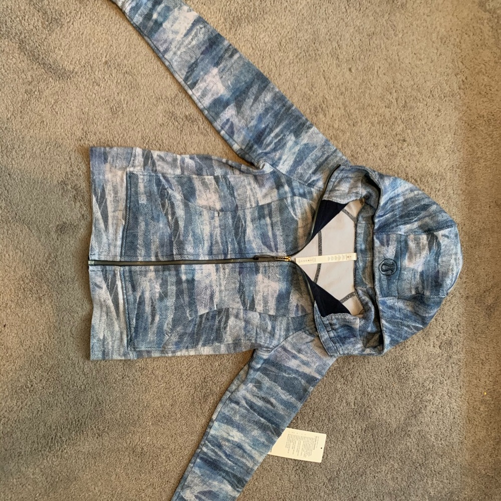 Lululemon Scuba Hoodie 8